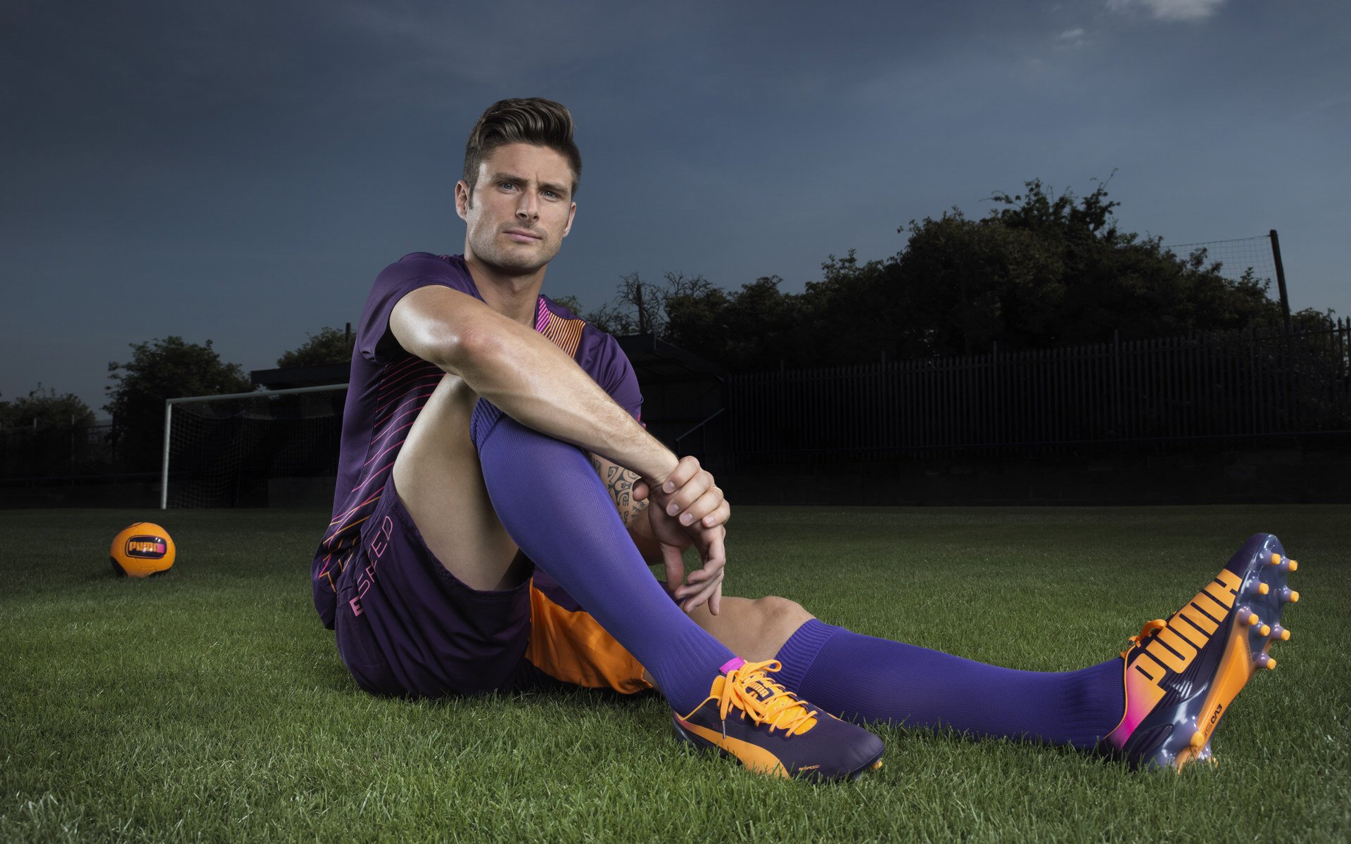 卢卡·乌兰多蝶泳转身干净利落