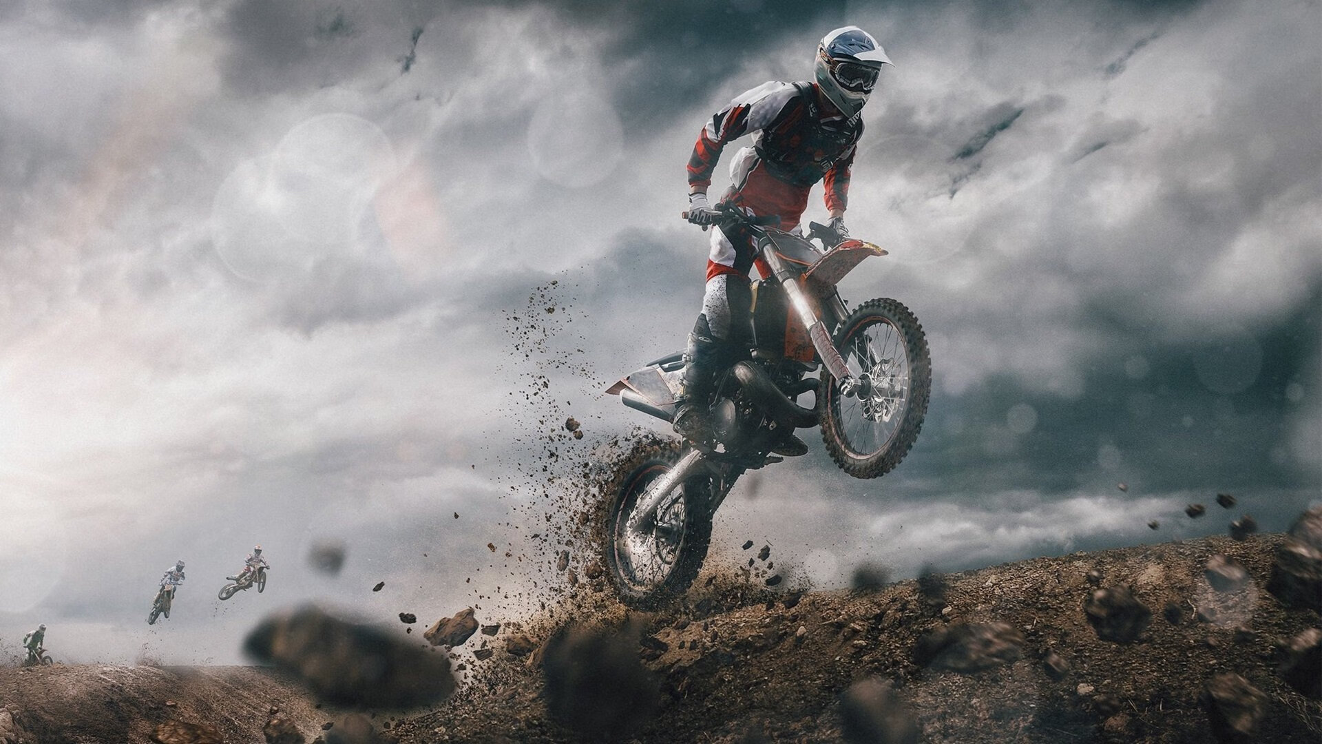 比赛前教练组反复推演战术确保每位球员明确角色与站位，比赛前教练在排兵布阵时的想法是